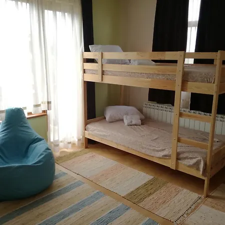 Tomiris Guest house