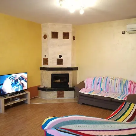 Tomiris Guest house